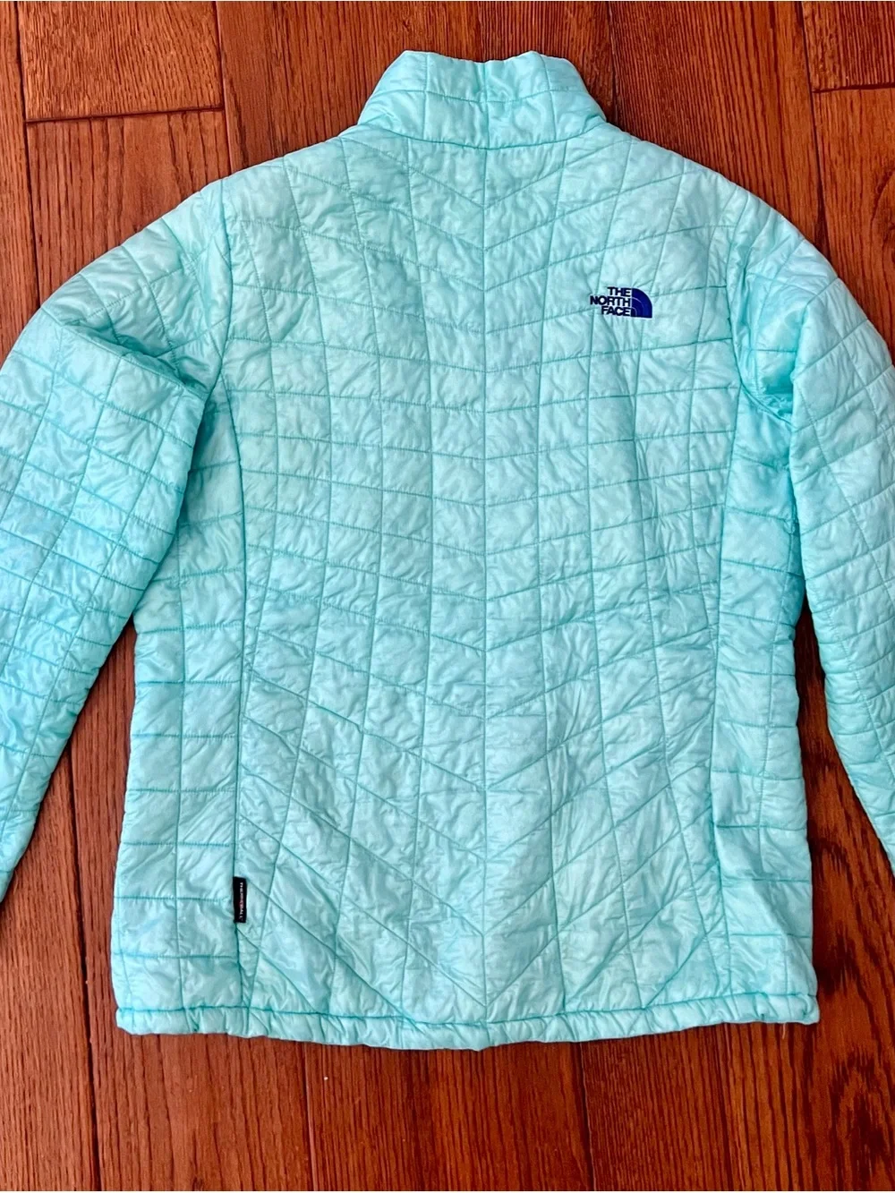The North Face Women’s Light Aqua Thermoball Jacket